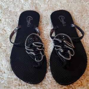 Candie's women's flat sandals, faux suede upper, zipper-edge ruffle detail 5-6